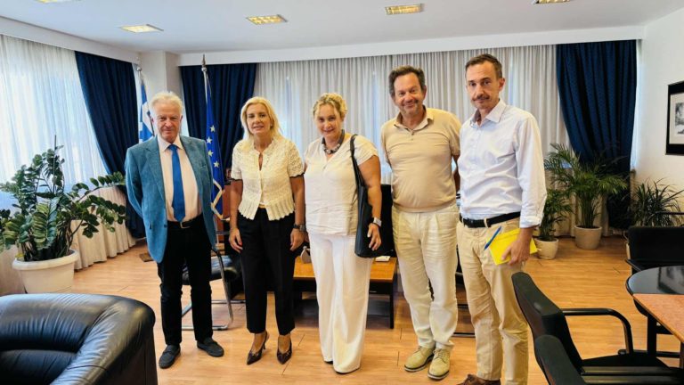 Θεσμικά ζητήματα λειτουργίας του δήμου στη συνάντηση “Συμμαχίας για το Βόλο” με τη Ρένα Καραλαριώτου