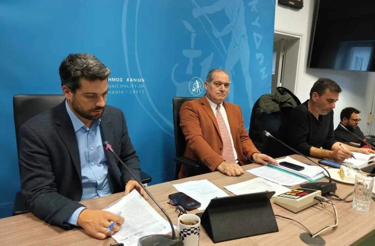 Παρέμβαση εκπαιδευτικών στο Δημοτικό Συμβούλιο Χανίων για το ακανθώδες στεγαστικό πρόβλημα