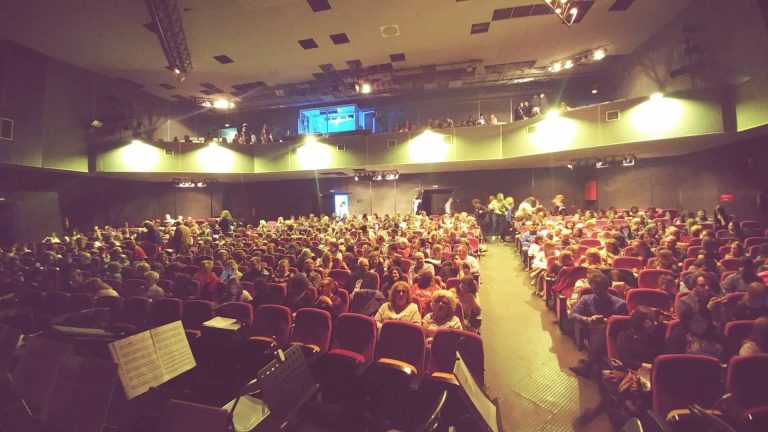 Παράσταση “Ντεκαντάνς” με τον Jeremy στο ΔΗΠΕΘΕ Κοζάνης