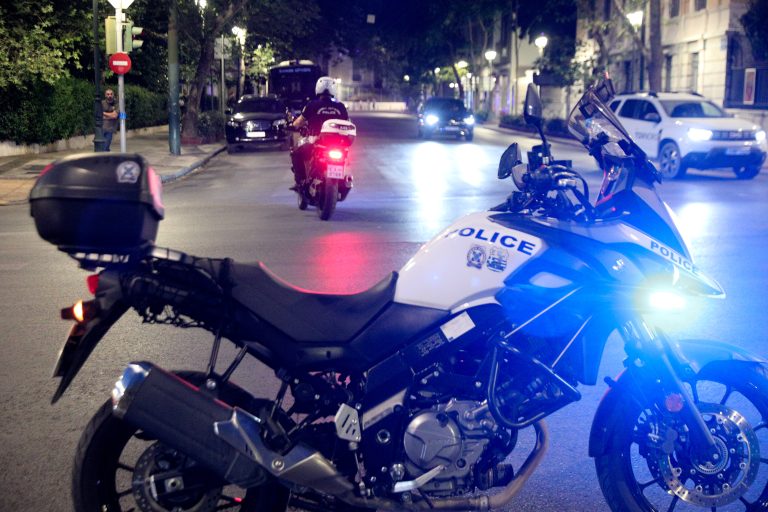 Συνελήφθη ο γιος γνωστού τραγουδιστή για επίθεση σε αστυνομικό