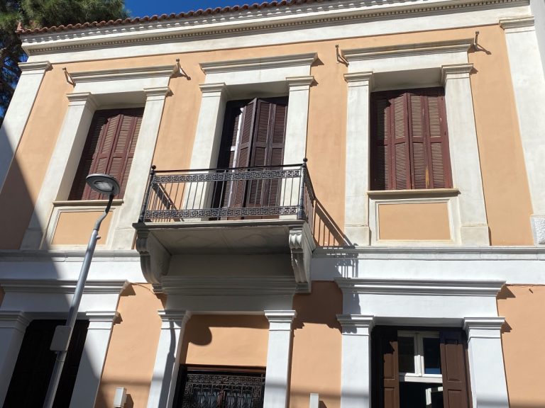 O Υφυπουργός Πολιτισμού Ιάσονας Φωτήλας στα εγκαίνια της Δημοτικής Πινακοθήκης Τρίπολης