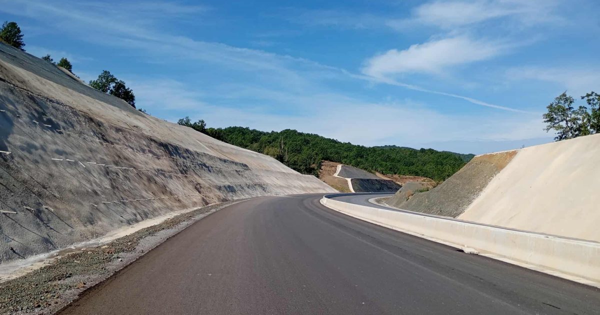 Γρεβενά: Το δεύτερο τρίμηνο του 2026 θα παραδοθεί το τμήμα Καλαμπάκας – Γρεβενών του Ε65 – Αυτοψία από τον Χρ. Δήμα