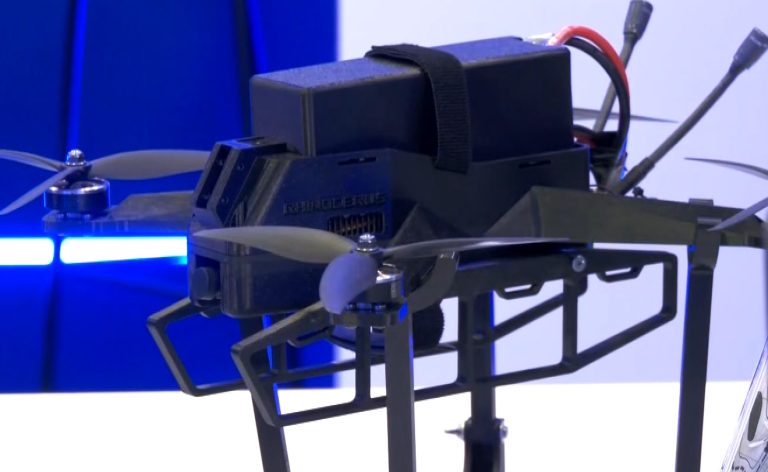 Εξομοιωτές χειρισμού drone και F16 στο Περίπτερο του Υπουργείου Εθνικής Άμυνας στη ΔΕΘ