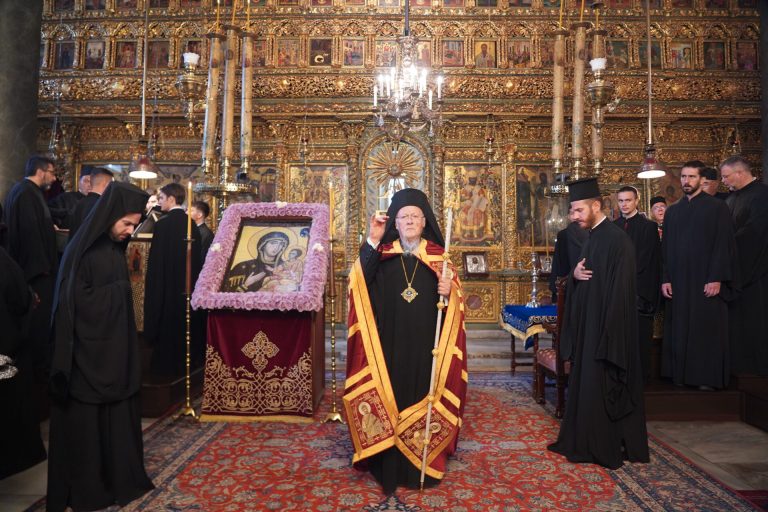 Εορτή της Ινδίκτου στο Φανάρι: Τα μηνύματα του Οικουμενικού Πατριάρχη και του υφυπουργού Εξωτερικών