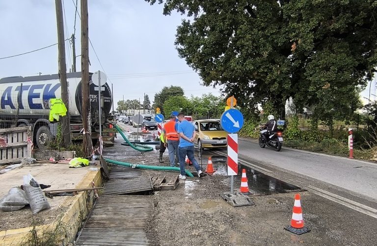 Κέρκυρα: Θα συνεχιστούν και αύριο οι εργασίες στην Εθνική Λευκίμμης