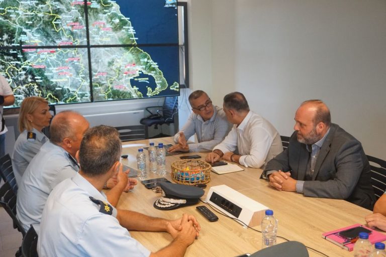 Στη «μάχη» κατά της ευλογιάς ρίχνονται 153 κτηνίατροι – Σύσκεψη Κέλλα-Κουρέτα στην Περιφέρεια Θεσσαλίας