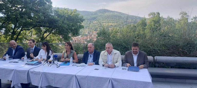 Τη Φλώρινα επισκέφθηκε η Δόμνα Μιχαηλίδου – Στο επίκεντρο δημογραφικό, πολύτεκνοι και υιοθεσίες