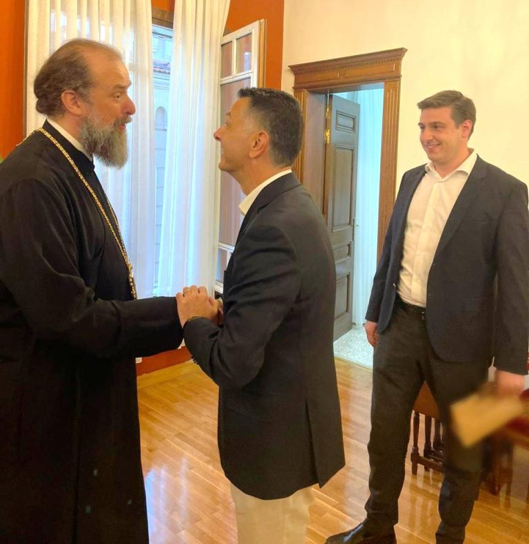 Θεσσαλονίκη: Συναντήσεις του διευθυντή του Γραφείου του Πρωθυπουργού με τον γραμματέα της ΑΔΜΘ και τον Μητροπολίτη Θεσσαλονίκης