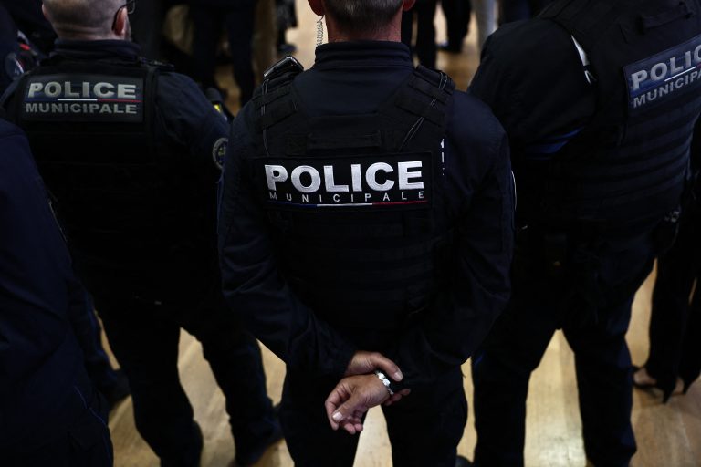 Επίθεση με μαχαίρι σε σχολή της νότιας Γαλλίας: Δύο τραυματίες – Συνελήφθη ο δράστης