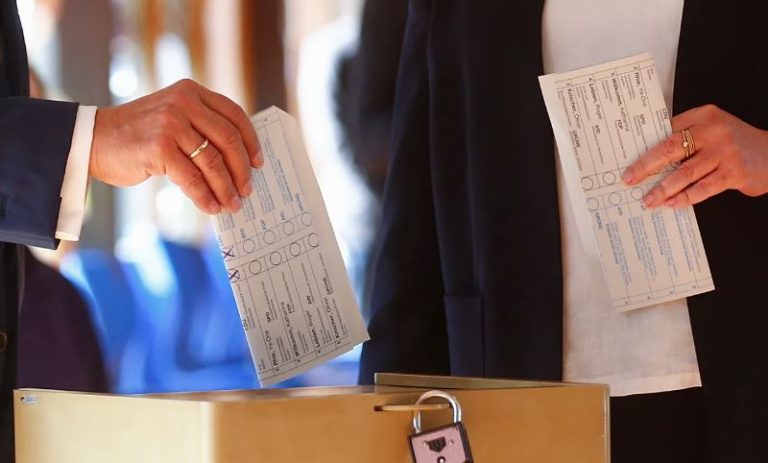 Γερμανία: Ανακούφιση για την ήττα των ακροδεξιών υποψηφίων στον επαναληπτικό γύρο των τοπικών εκλογών