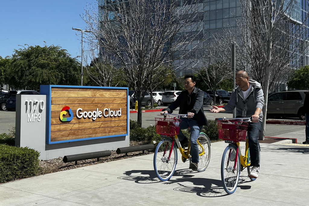 Πρόστιμο σχεδόν 3 δισ. € στην Google επέβαλε η Κομισιόν