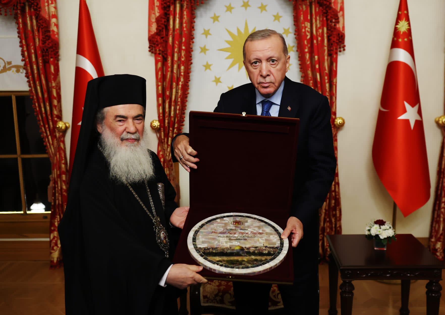 Συνάντηση του Ρετζέπ Ταγίπ Ερντογάν με τον Πατριάρχη Ιεροσολύμων Θεόφιλο Γ’ – Στο επίκεντρο η Γάζα και η προστασία των Αγίων Τόπων