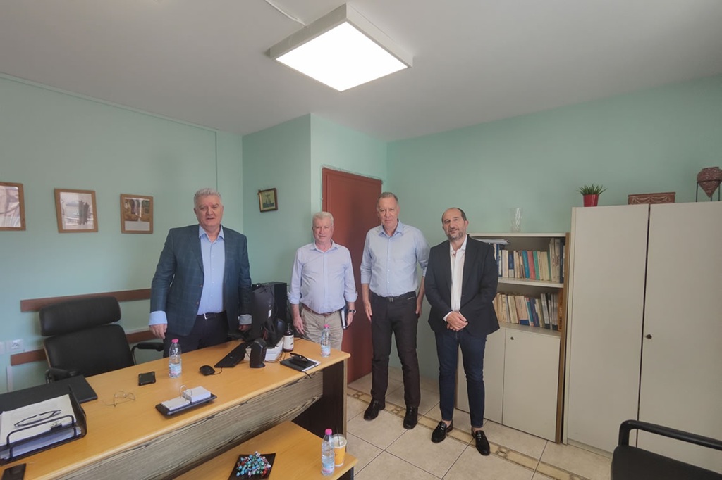 Συνάντηση του Γραμματέα της Αποκεντρωμένης Διοίκησης με τους Δημάρχους Θεσπρωτίας