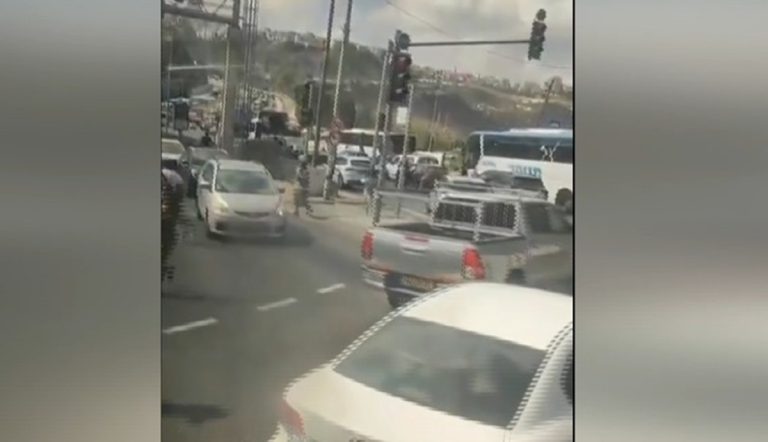 Ένοπλη επίθεση με νεκρούς και τραυματίες στην Ιερουσαλήμ, εξουδετερώθηκαν οι δράστες