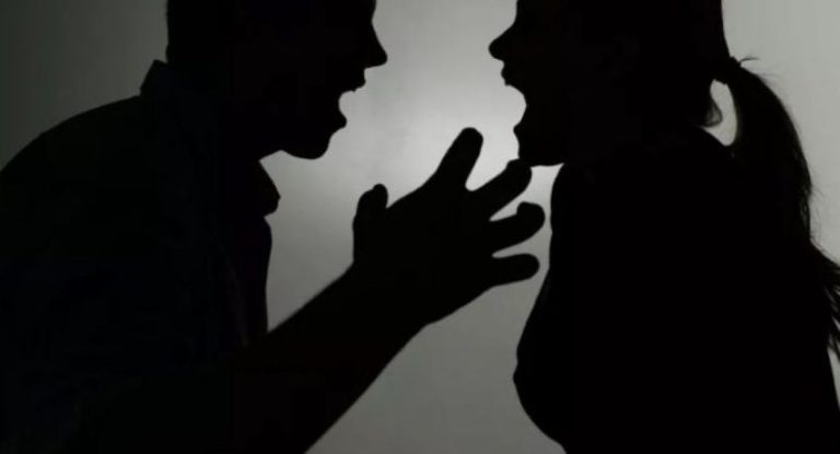 Βόλος: Την χτύπησε με σφυρί στο κεφάλι μετά από καβγά- Περίοικοι απέτρεψαν τα χειρότερα
