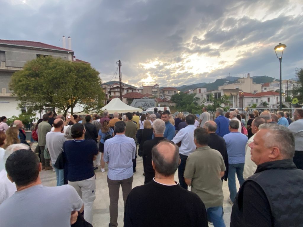 Εγκαινιάστηκε η ανακαινισμένη πλατεία στο Σέχι της Τρίπολης