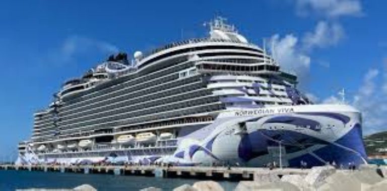 Το  κρουαζιερόπλοιο «NORWEGIANVIVA» καταφθάνει στον Βόλο με 3.223 επιβάτες