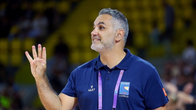 Λειβαδιώτης: «Ο κόσμος δημιούργησε πολύ όμορφη ατμόσφαιρα σήμερα, αλλά υποφέραμε μπασκετικά»