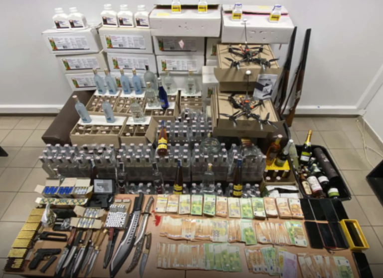 Θεσσαλονίκη: Εγκληματική οργάνωση εισήγαγε λαθραία ποτά και φυτοφάρμακα για 13 χρόνια- Δέκα συλλήψεις-Τεράστια η ζημία στο δημόσιο