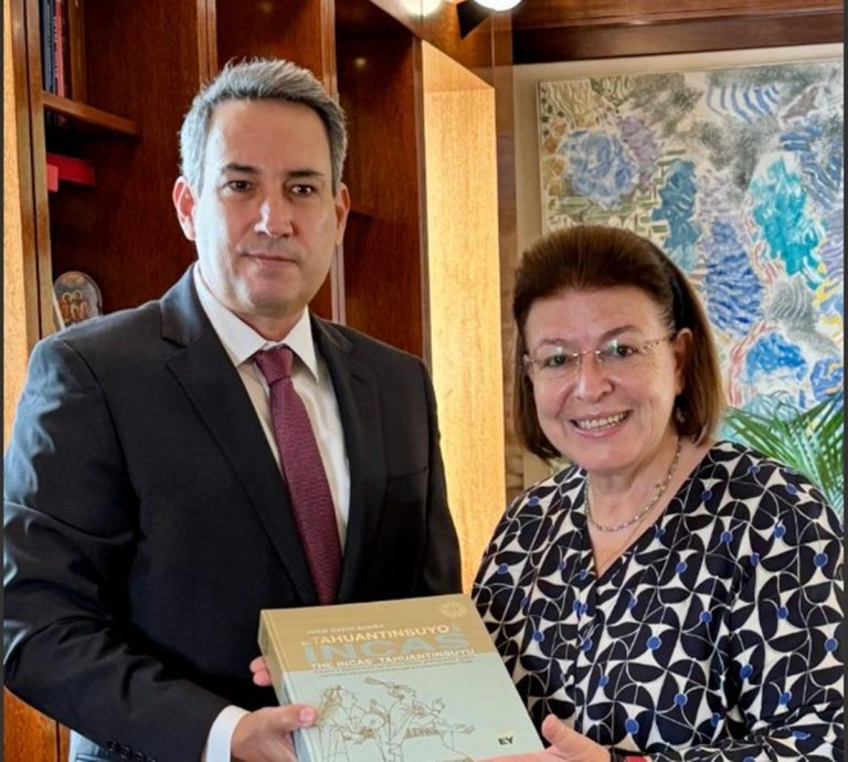 Λίνα Μενδώνη: Συνάντηση εργασίας με τον Πρέσβη του Περού στην Αθήνα