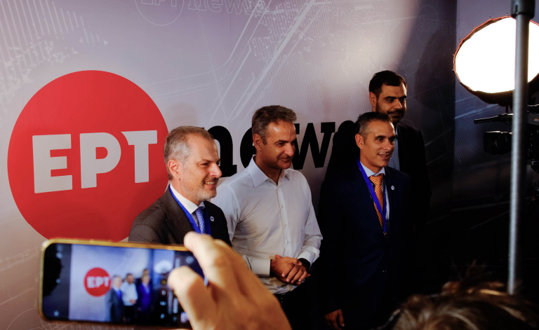 Νέα εποχή για την ΕΡΤ και το ΕΡΤnews – Πόλος έλξης το περίπτερο της δημόσιας ραδιοτηλεόρασης στη ΔΕΘ
