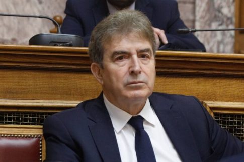 <strong>Αντιπεριφερειάρχης Σερρών: Έκκληση για την ανάρτηση της γαλανόλευκης</strong>
