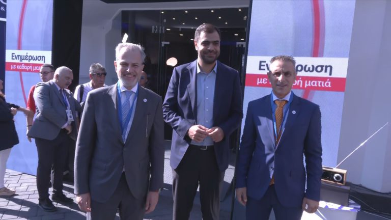 ΔΕΘ: Ο Π. Μαρινάκης ξεναγήθηκε στο περίπτερο του ΕΡΤnews – Τον υποδέχτηκαν ο Πρόεδρος και ο Διευθύνων Σύμβουλος της ΕΡΤ