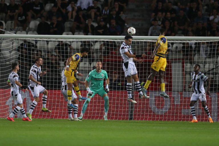 Europa League: Έ(Χ)ασε έδαφος ο ΠΑΟΚ, 0-0 με τη Μακάμπι Τελ Αβίβ στην Τούμπα – Πρωταγωνιστές οι δύο γκολκίπερ που «κατέβασαν ρολά»