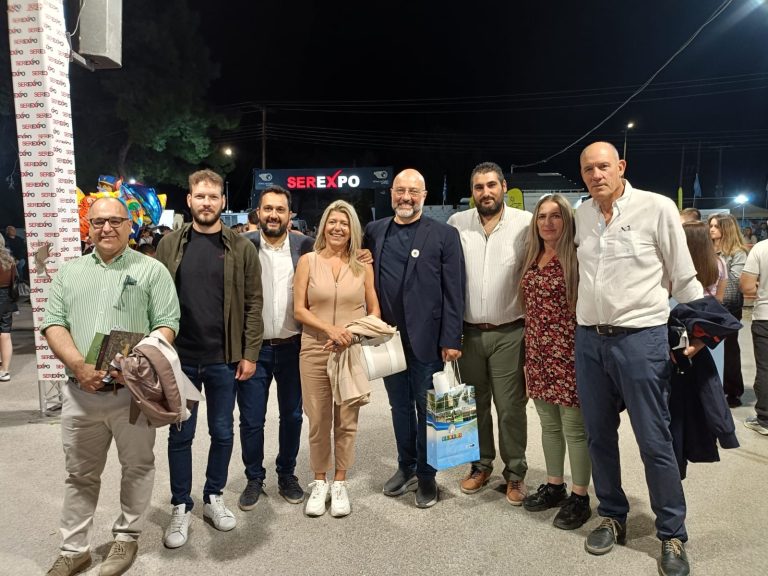Σέρρες: Επίσκεψη κλιμακίου του ΠΑΣΟΚ με επικεφαλής τον Σάκη Αρναούτογλου στη SEREXPO