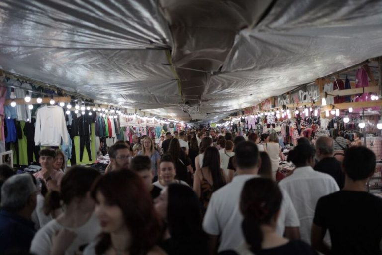 Ξεκίνησε το Παζάρι των Τρικάλων