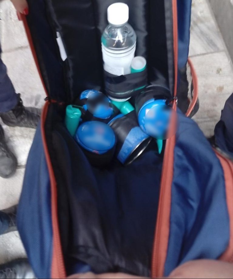 Συγκέντρωση για τα Τέμπη: Δύο συλλήψεις στο κέντρο της Αθήνας – Εμπρηστικοί μηχανισμοί και σφυρί στην κατοχή των συλληφθέντων