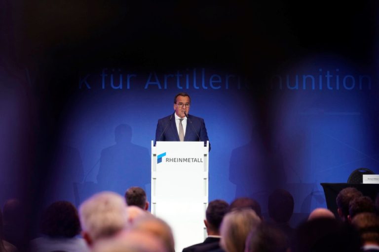 Κόντρα Πιστόριους – φον ντερ Λάιεν: «Λάθος η δημόσια συζήτηση για στρατεύματα στην Ουκρανία»