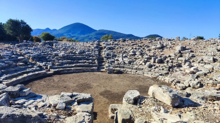 Μουσική εκδήλωση για πρώτη φορά στο αρχαίο θέατρο Πλατιάνας