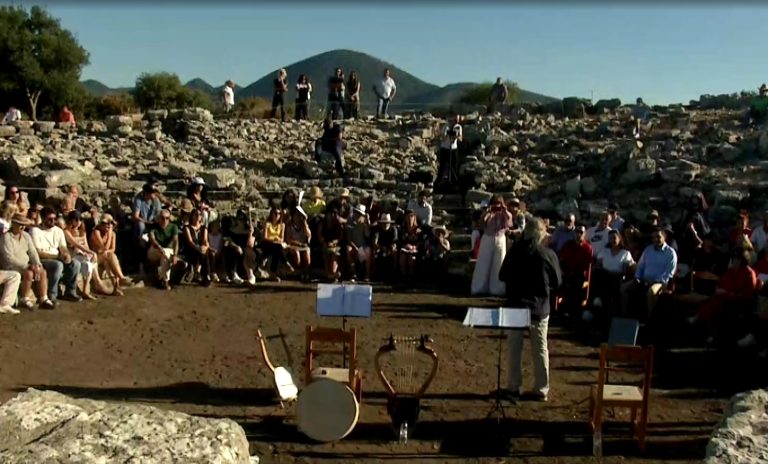 Αρχαίο θέατρο Πλατιάνας Ηλείας: Ολοκληρώθηκαν οι εργασίες αποκατάστασης – Ανοιχτές οι πύλες του στο κοινό