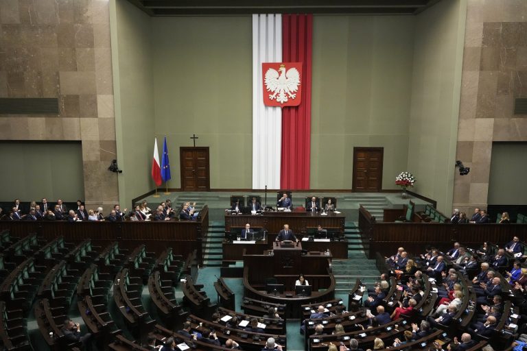 Ντόναλντ Τραμπ: Θα βοηθήσω την Πολωνία για την ασφάλειά της αλλά μετά το τέλος του πολέμου στην Ουκρανία