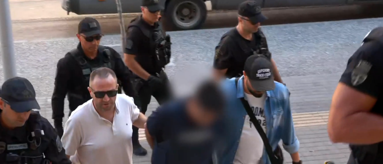 Θεσσαλονίκη: Η 59χρονη προσπάθησε να ξεφύγει από τον αδερφό της- Τι έδειξε η νεκροψία- νεκροτομή