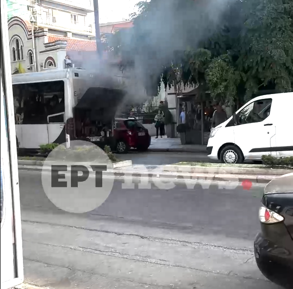Θεσσαλονίκη: Καπνοί σε εν κινήσει λεωφορείο του ΚΤΕΛ- Δεν κινδύνευσαν οι επιβάτες (video)