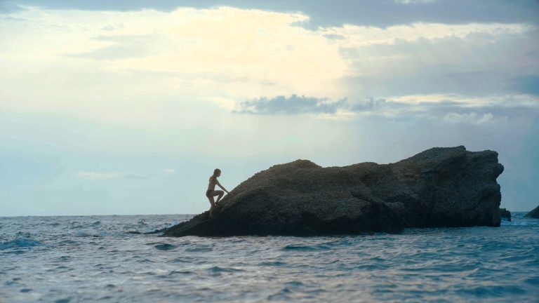 “Sea Wall”: Από 3 έως 19 Οκτωβρίου στο Metropolitan – The Urban Theater