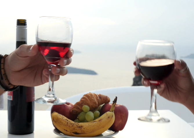 Τα ελληνικά κρασιά στη ΔΕΘ – Καμπάνια για συνετή κατανάλωση – Μηδέν αλκοόλ όταν οδηγούμε