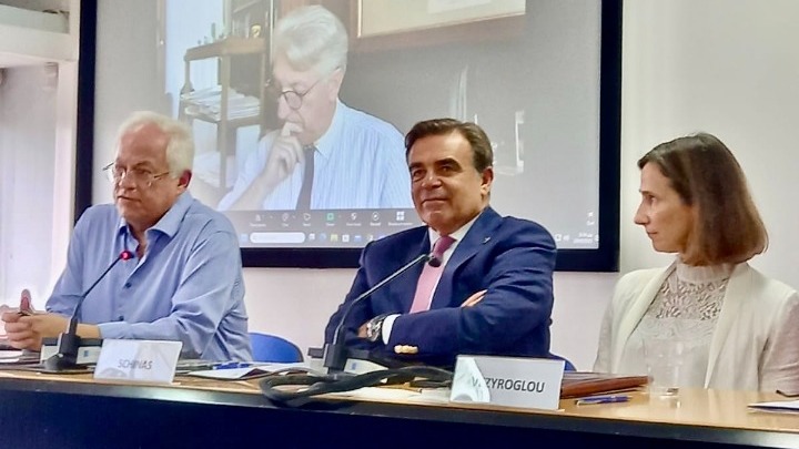 Μαργαρίτης Σχοινάς σε συνέδριο της Νομικής Σχολής του ΑΠΘ: Θεμελιώδης στρατηγική επιλογή η διεύρυνση της ΕΕ