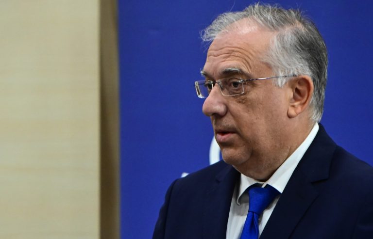 Τεχνητή Νοημοσύνη και ΜΜΕ, αναπτυξιακός νόμος και «ΑΑΔΕ της αγοράς» στο επίκεντρο της ομιλίας Τ.Θεοδωρικάκου στη γενική συνέλευση της ΚΕΕΕ