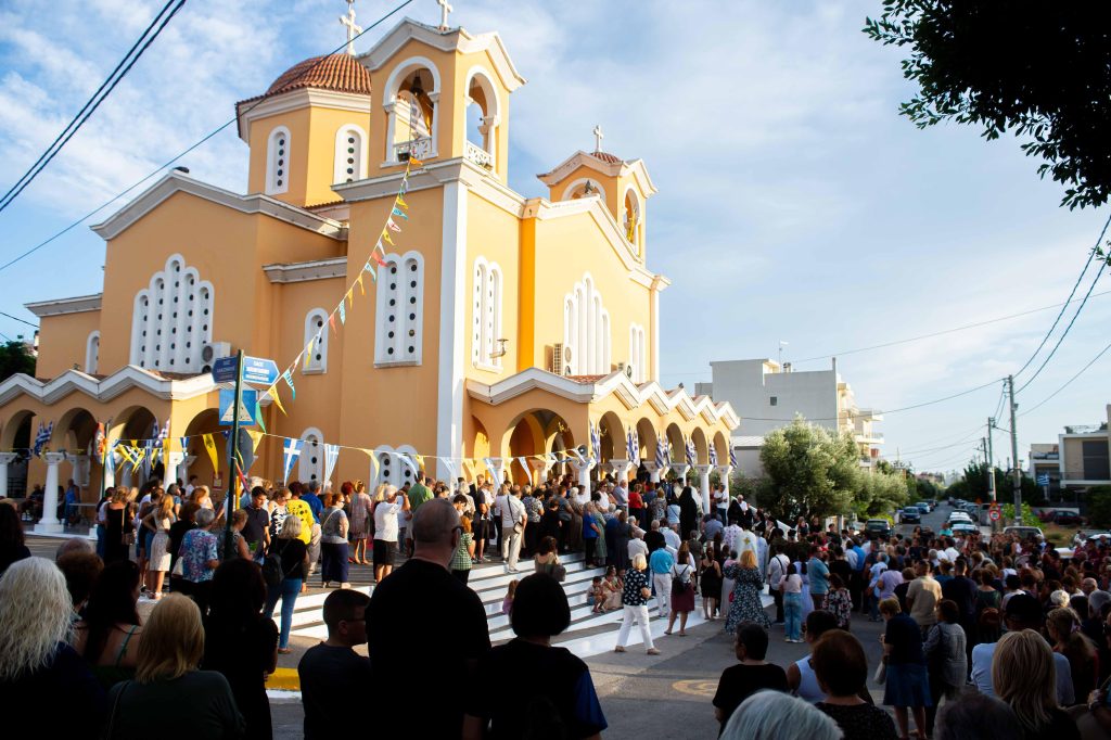 Καλαμάτα: Υποδοχή της Ιεράς Εικόνας της Παναγίας Δημιοβίτισσας στα Γιαννιτσάνικα