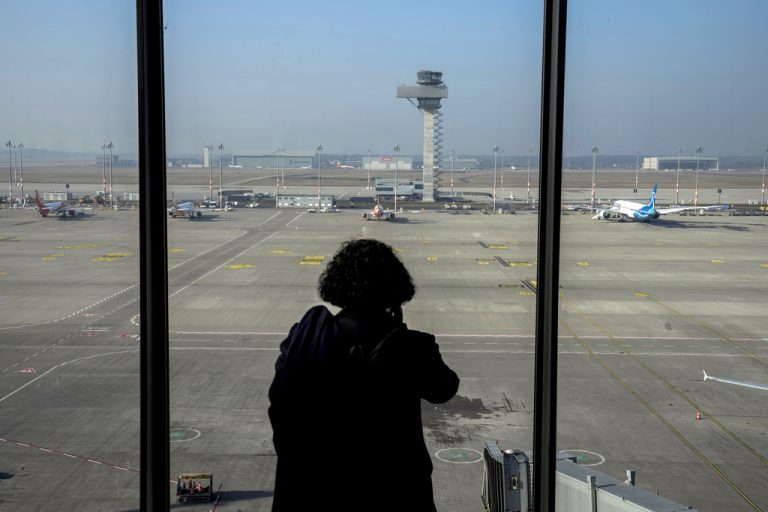Γερμανία: Δεν επηρεάστηκε η ασφάλεια των αερομεταφορών από την κυβερνοεπίθεση