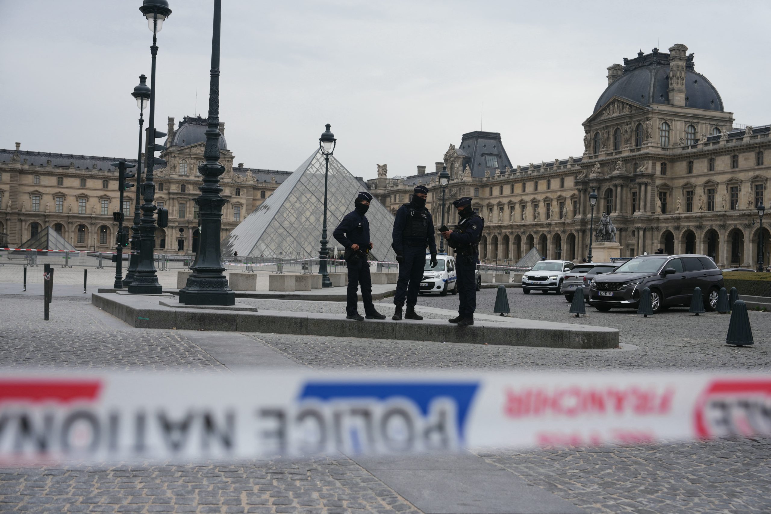 FRANCE-MUSEUM-ROBBERY