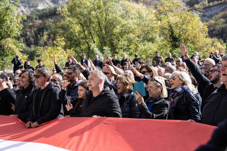 Ιταλία: Νοσταλγοί του Μουσολίνι συγκεντρώθηκαν στην πατρίδα του και τίμησαν τα 103 χρόνια από τη δικτατορία