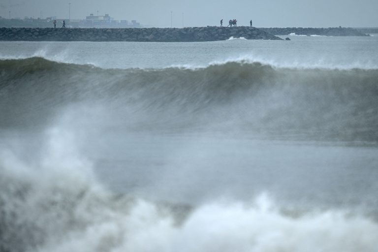 Ο τυφώνας Μελίσσα έφθασε στη Τζαμάικα με ανέμους 300 χλμ/ώρα – «Τελευταία ευκαιρία να προστατέψετε τη ζωή σας», λένε οι Αρχές (Live εικόνα)