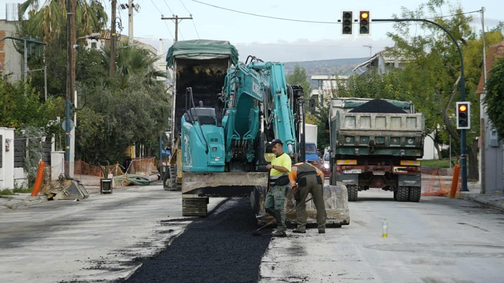 ΔΕΥΑΜΒ: Ταχείς ρυθμοί στην επέκταση του δικτύου ομβρίων υδάτων στη Νεάπολη – Ανοίγει η Φιλικής Εταιρείας