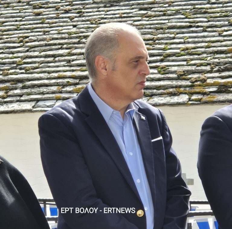 Στις Μηλιές Πηλίου παρακολούθησε την παρέλαση ο πρόεδρος της Ελληνικής Λύσης