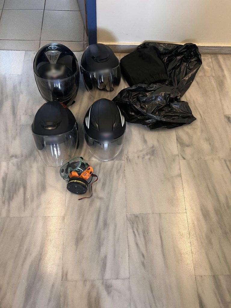 Ηράκλειο: Έφοδος της ΕΛ.ΑΣ. στην κατάληψη «Ευαγγελισμός» – Έξι συλλήψεις για την επίθεση κατά Βορίδη (εικόνες με ευρήματα)