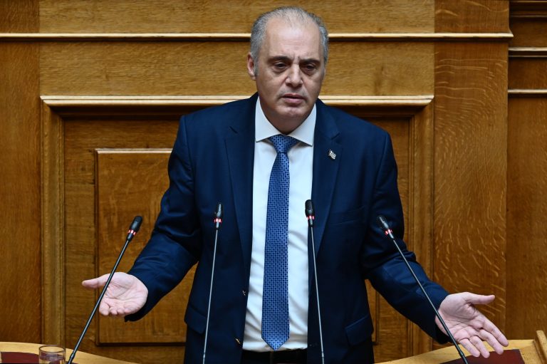 Κ. Βελόπουλος: Διχαστική, αντιδημοκρατική και αποπροσανατολιστική η τροπολογία για τον Άγνωστο Στρατιώτη